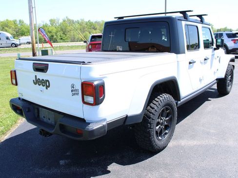 Used 2023 Jeep Gladiator Sport AWD/4WD image 14