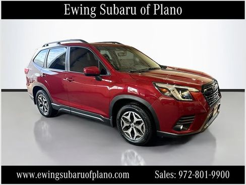 Used 2024 Subaru Forester Premium AWD/4WD image 1