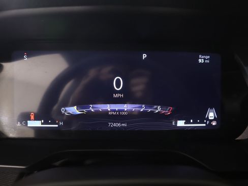 Used 2024 Jeep Grand Cherokee L Laredo image 4