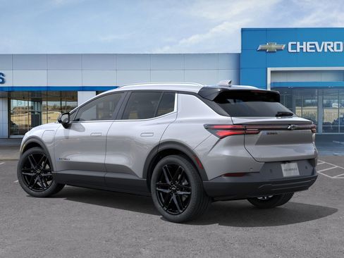 New 2026 Chevrolet Equinox EV LT w/ LPO, Blackout Package FWD image 3