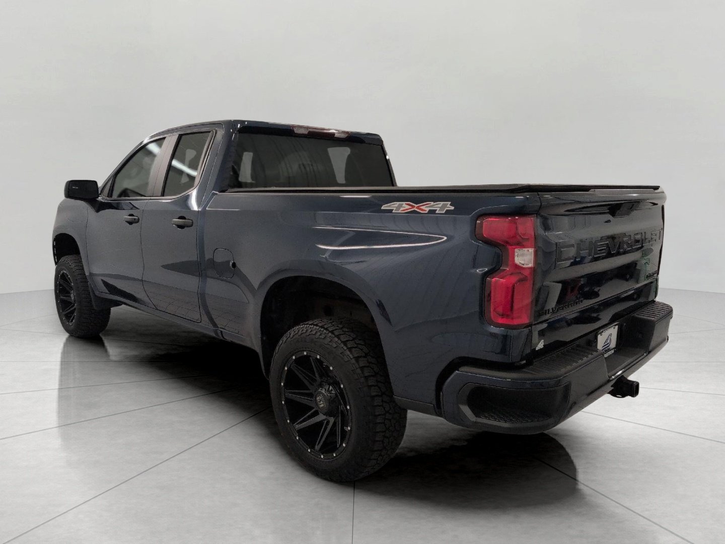 Used 2021 Chevrolet Silverado 1500 Custom w/ LPO, Dark Essentials Package AWD/4WD image 21