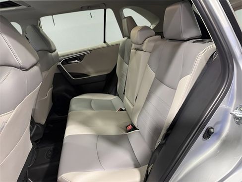 Used 2024 Toyota RAV4 Limited image 31