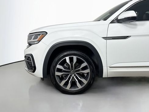 Used 2021 Volkswagen Atlas Cross Sport SEL R-Line image 31