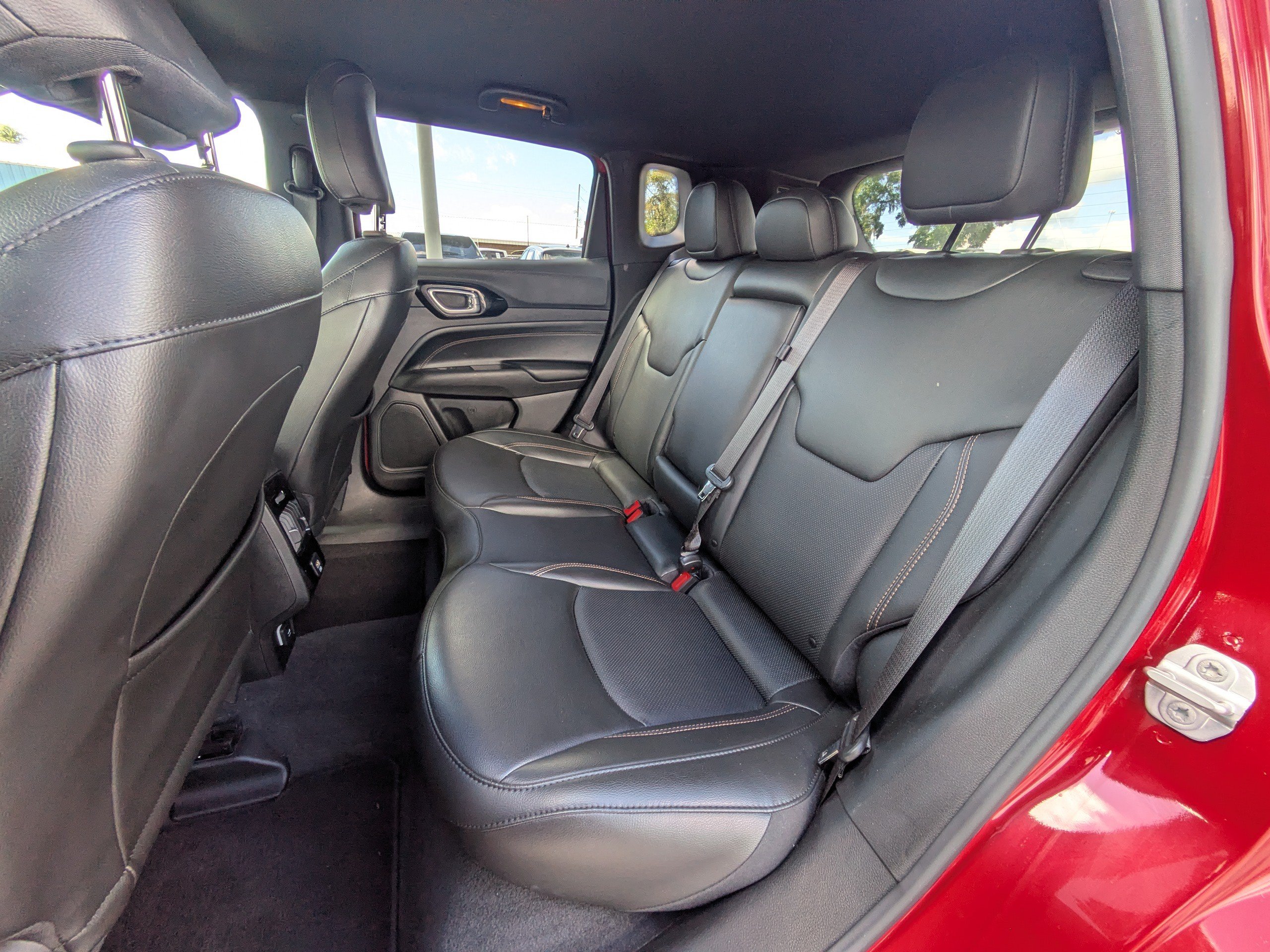 Used 2022 Jeep Compass Limited AWD/4WD image 14