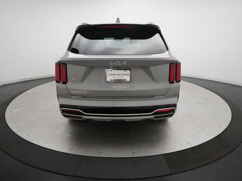 Certified 2023 Kia Sorento SX image 26