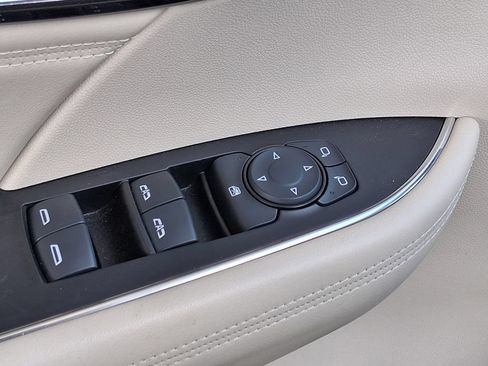 Used 2023 Buick Envision Preferred AWD/4WD image 18