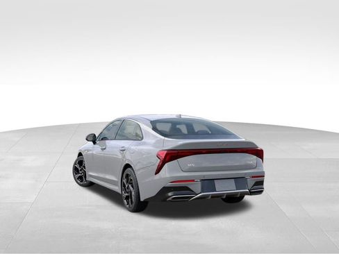 New 2026 Kia K5 GT-Line image 4