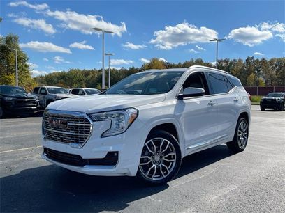 Used 2022 GMC Terrain Denali w/ Denali Premium Package