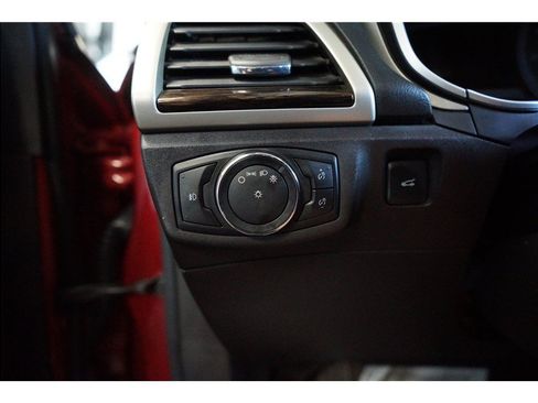 Used 2016 Ford Fusion SE w/ Equipment Group 202A FWD image 17