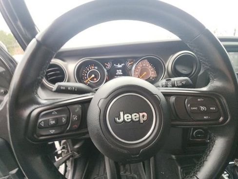 Used 2019 Jeep Wrangler Unlimited Sport S image 24