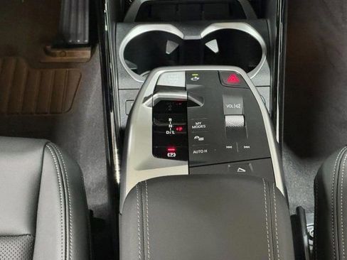 Used 2026 BMW X1 xDrive28i w/ Technology Package image 15