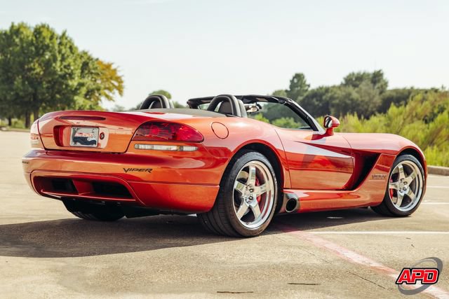 Used 2005 Dodge Viper SRT-10 w/ Copperhead Edition Group RWD image 3