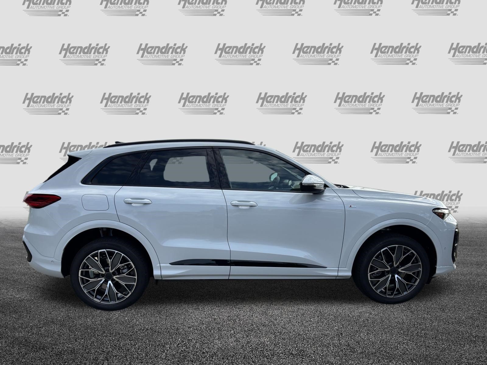 New 2026 Audi Q5 Premium Plus AWD/4WD image 11