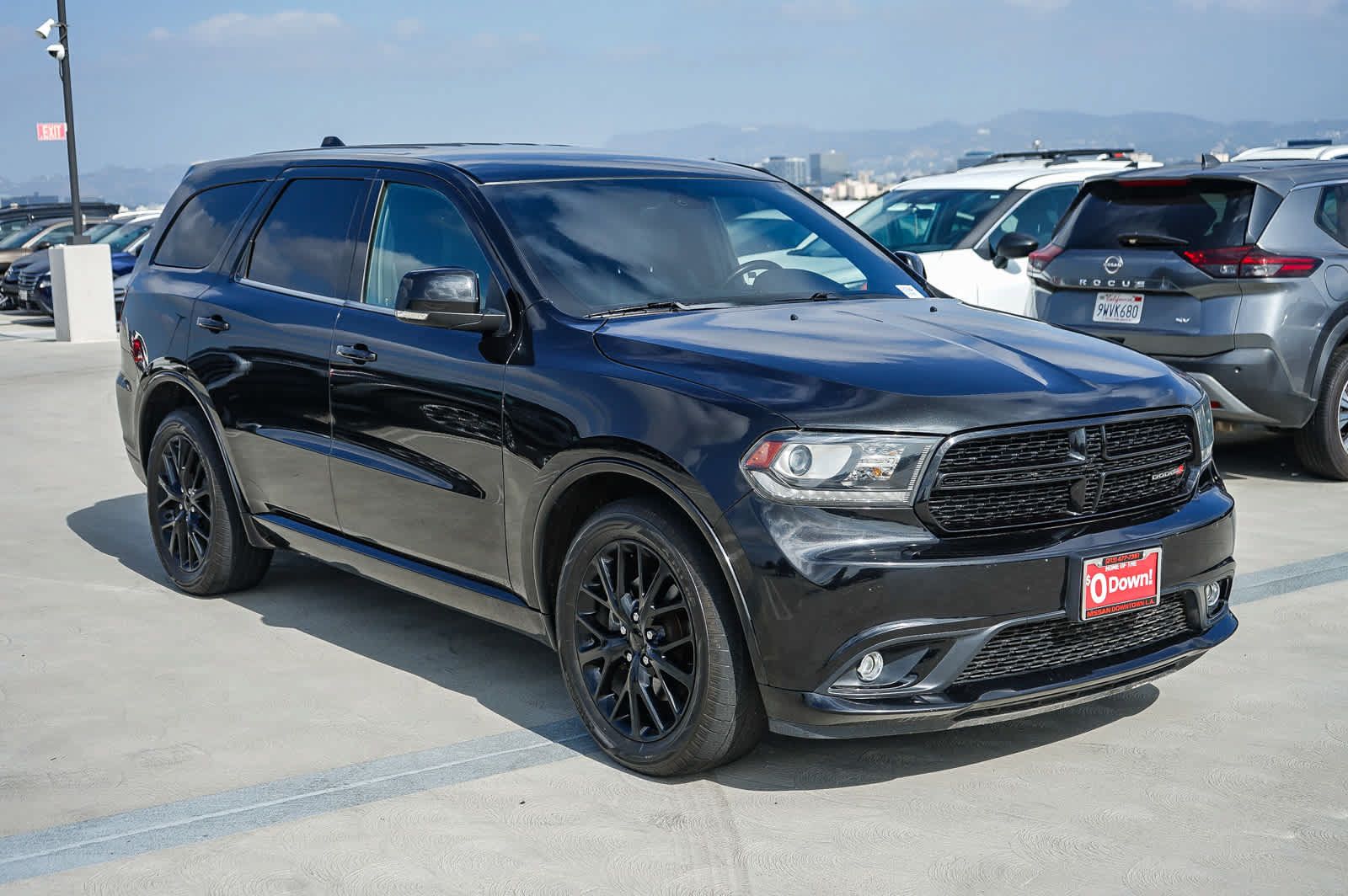 Used 2016 Dodge Durango R/T w/ Blacktop Package RWD image 3