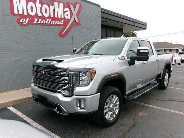 Used 2020 GMC Sierra 2500 Denali w/ Denali Ultimate Package AWD/4WD image 2