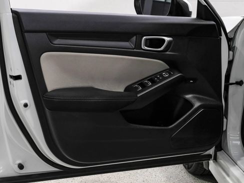 Used 2023 Honda Civic LX image 45
