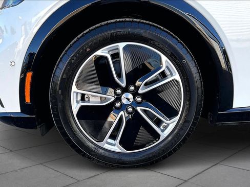 Used 2023 Ford Mustang Mach-E Premium image 10