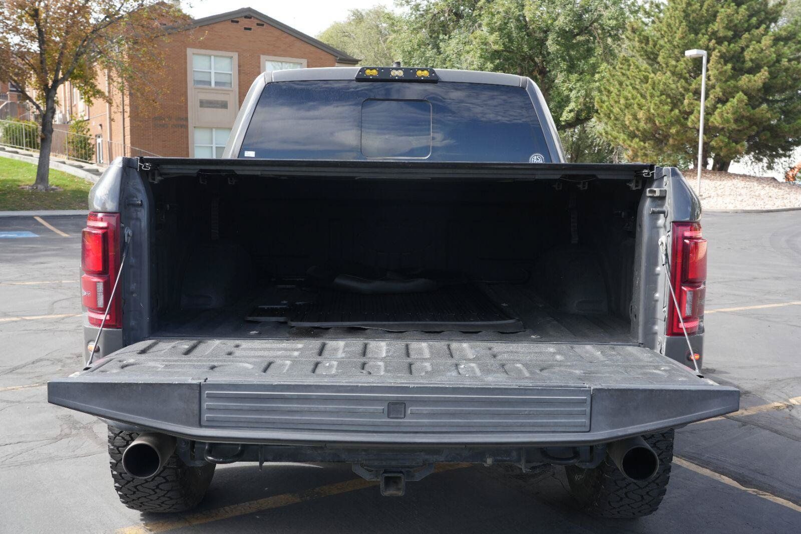 Used 2018 Ford F150 Raptor w/ Equipment Group 802A Luxury AWD/4WD image 25