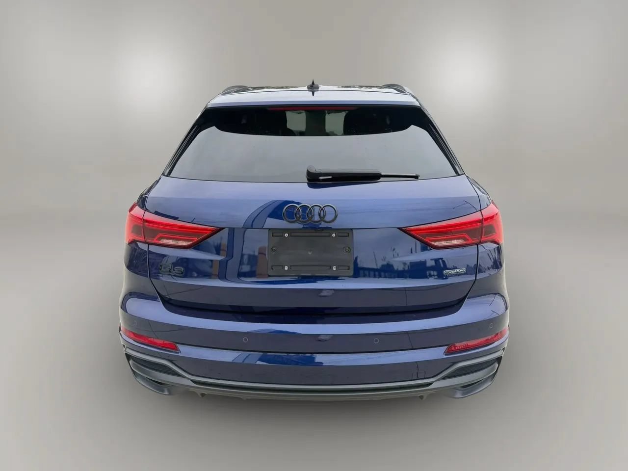 Used 2022 Audi Q3 2.0T Premium w/ Black Optic Sport Package AWD/4WD image 6