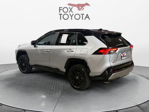 Used 2024 Toyota RAV4 XSE w/ Weather Package AWD/4WD image 4