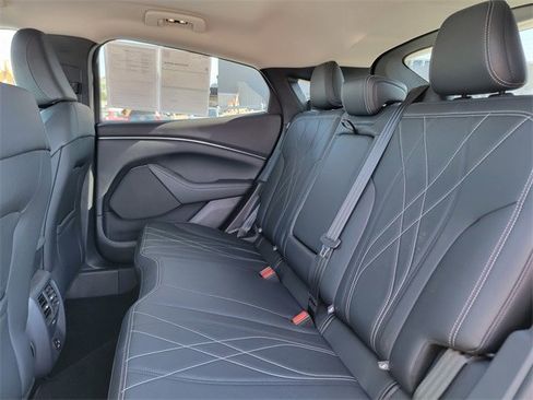 Certified 2024 Ford Mustang Mach-E Select image 21