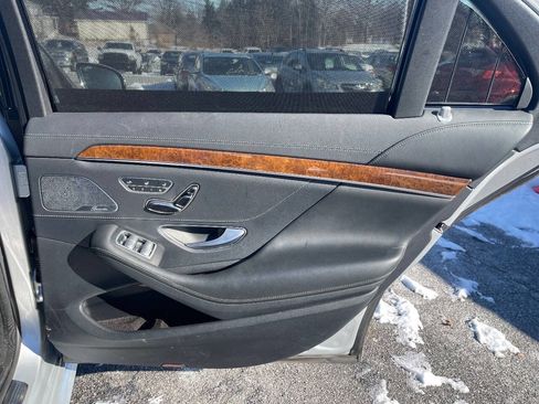 Used 2015 Mercedes-Benz S 550 S 550 4dr Sedan image 36