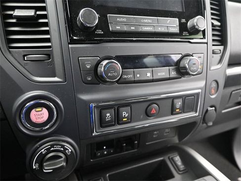 Used 2024 Nissan Titan SV w/ SV Utility Package image 18