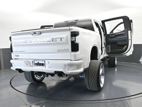 Used 2022 Chevrolet Silverado 1500 High Country image 95