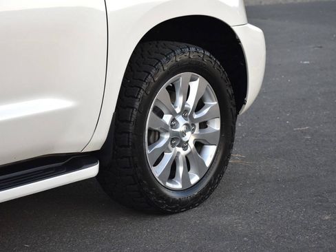 Used 2013 Toyota Sequoia Platinum AWD/4WD image 24