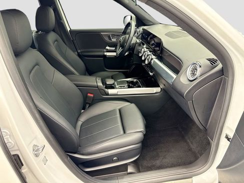 Certified 2023 Mercedes-Benz GLB 250 image 18