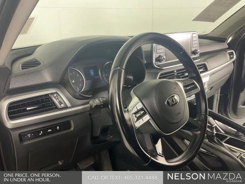 Used 2020 Kia Telluride S w/ S 8 Passenger Seating Package AWD/4WD image 35