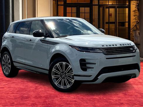 New 2026 Land Rover Range Rover Evoque Dynamic SE image 3