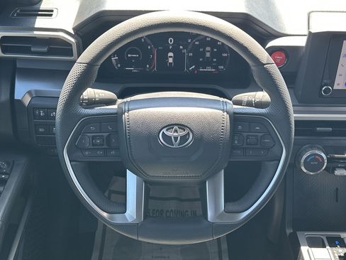 Used 2025 Toyota Tacoma TRD Sport image 24