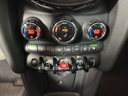 Used 2022 MINI Cooper 2-Door Hardtop FWD image 20