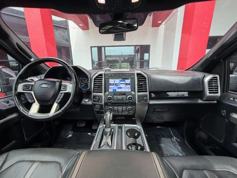 Used 2017 Ford F150 Platinum w/ Equipment Group 701A Luxury AWD/4WD image 30