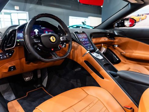 Used 2026 Ferrari Roma Spider RWD image 27