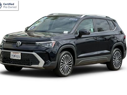Certified 2025 Volkswagen Taos SE