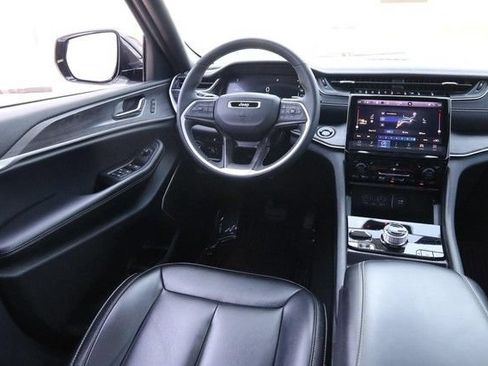 Used 2024 Jeep Grand Cherokee Limited 4xe AWD/4WD image 27