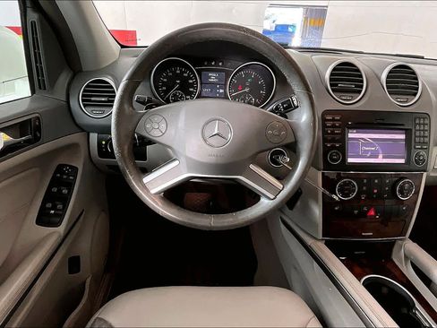 Used 2011 Mercedes-Benz ML 350 2WD image 5