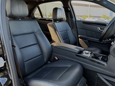 Used 2010 Mercedes-Benz E 350 Sedan image 24