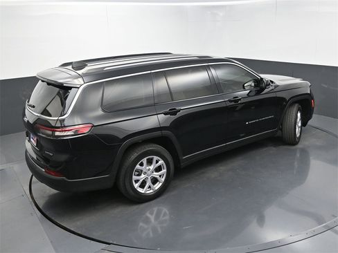 Used 2022 Jeep Grand Cherokee L Limited w/ Luxury Tech Group II image 41