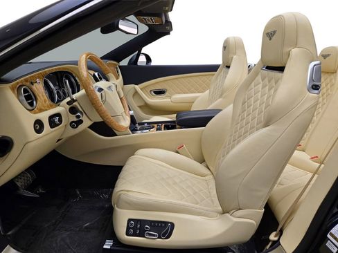 Used 2016 Bentley Continental GT image 16