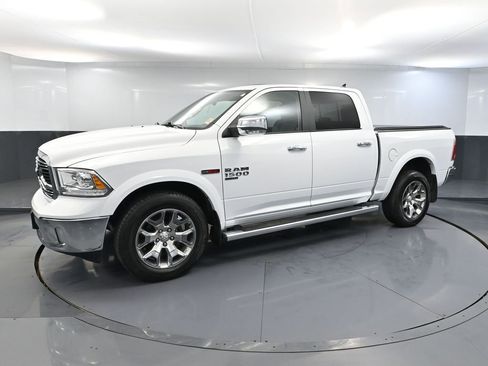 Used 2019 RAM 1500 Laramie w/ Convenience Group image 11