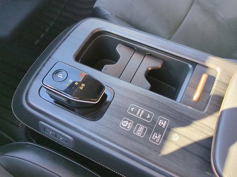 Certified 2023 Nissan Ariya FWD image 19