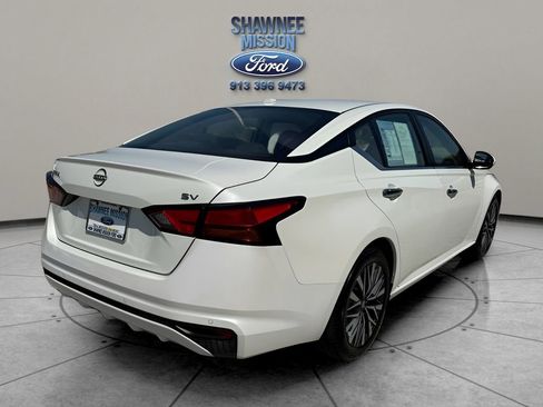 Used 2023 Nissan Altima 2.5 SV image 5