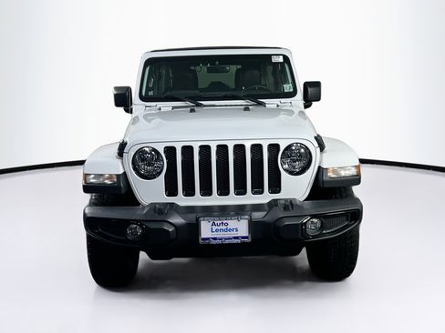 Used 2022 Jeep Wrangler Unlimited Sahara image 2