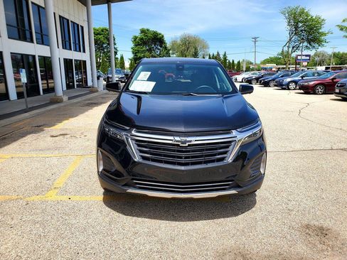Used 2024 Chevrolet Equinox LT AWD/4WD image 2