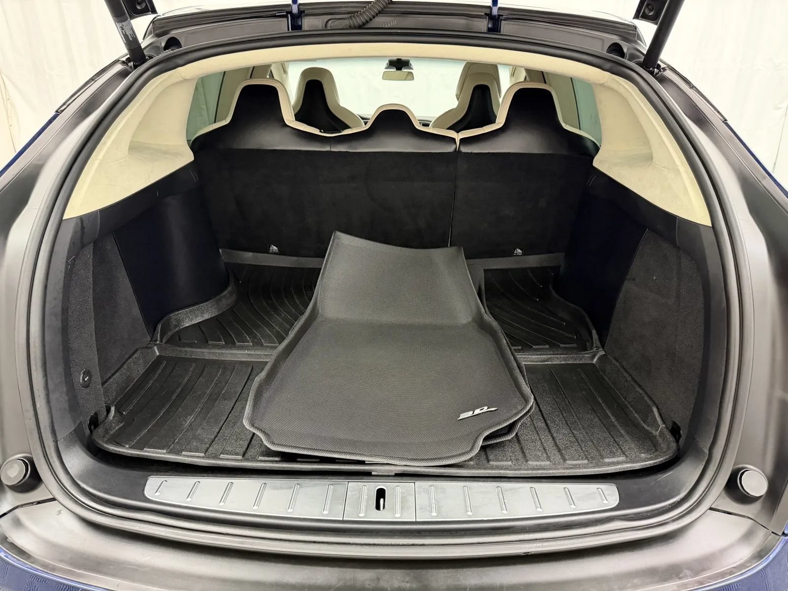 Used 2018 Tesla Model X 75D AWD/4WD image 31