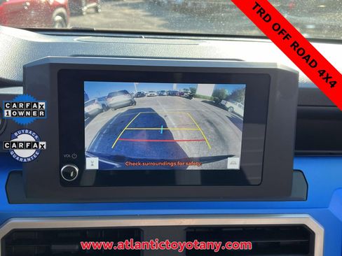 Used 2024 Toyota Tacoma TRD Off-Road image 10