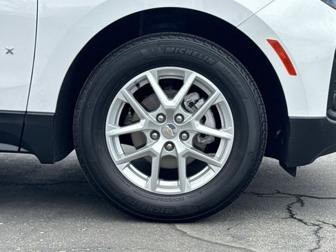 Used 2023 Chevrolet Equinox LS w/ LS Convenience Package FWD image 32